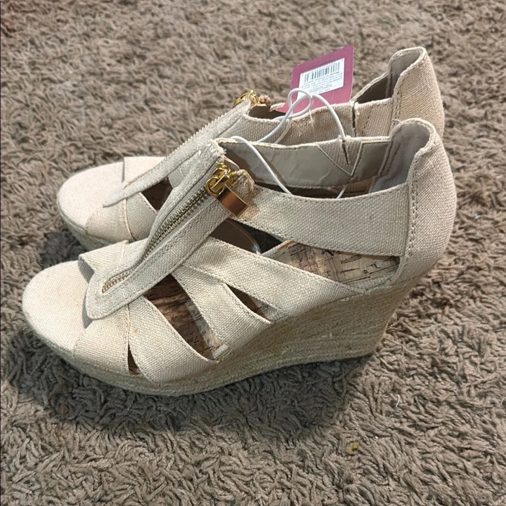 Women's Cream Zip-Front Wedge Sandals